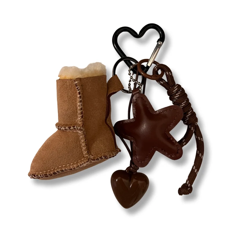 Taschen Anhänger Fell Stiefel