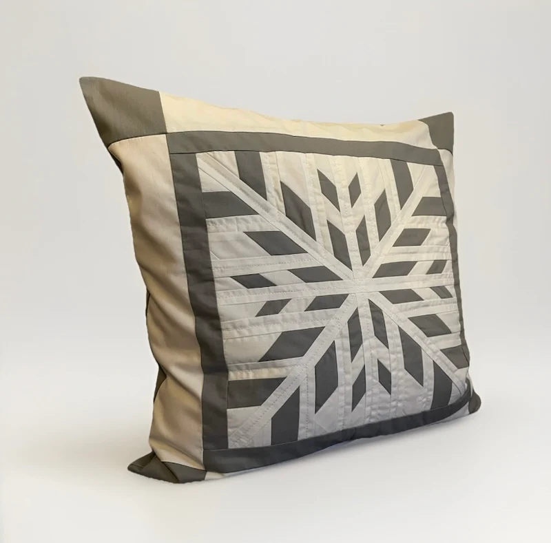 Patchwork Kissenhülle, Landhausstil Kissenbezug, grau/weiß 50x50cm