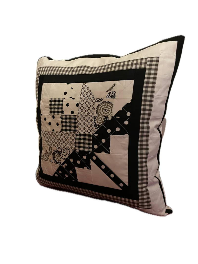 Patchwork Kissenhülle, Landhausstil Kissenbezug, weiß/schwarz 40x40cm