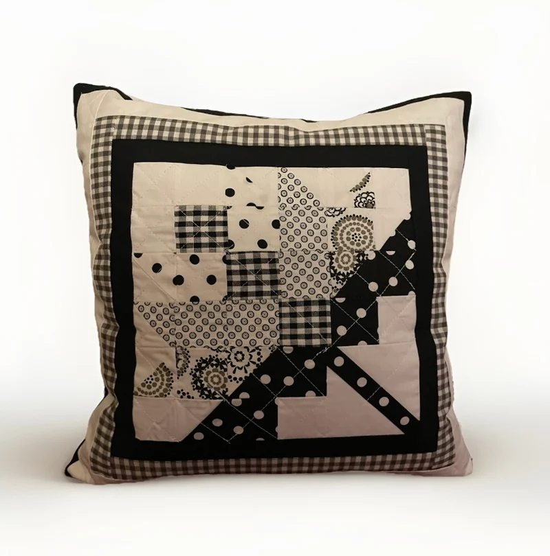 Patchwork Kissenhülle, Landhausstil Kissenbezug, weiß/schwarz 40x40cm