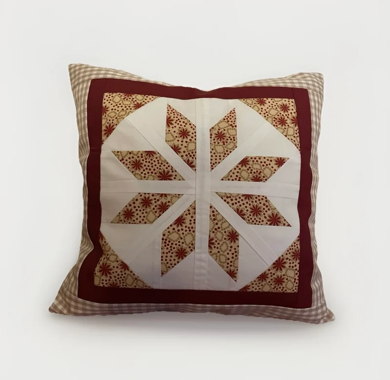 Patchwork Kissenhülle, Landhausstil Kissenbezug, beige /rot/ weiß 40x40cm