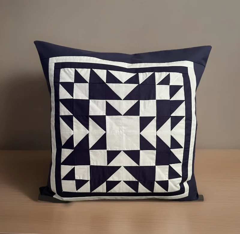 Patchwork Kissenhülle, Landhausstil Kissenbezug, blau/weiß 50x50cm