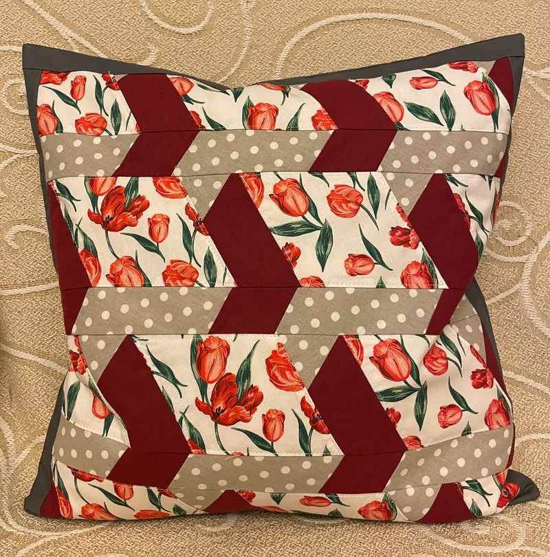 Patchwork Kissenhülle in 3D Optik, Landhausstil Kissenbezug, rot/weiß/anthrazit 40x40cm
