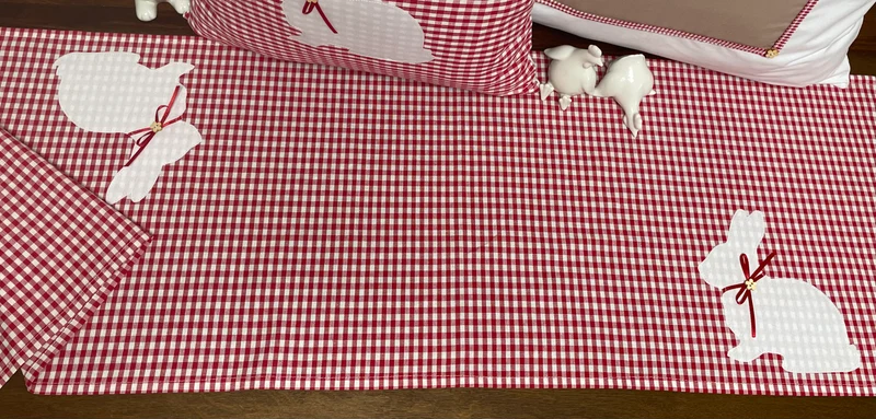 1x Landhausstil Tischläufer, Tischdecke, Ostertischdecke, Tischläufer Ostern rot/weiß kariert, 40x90cm.