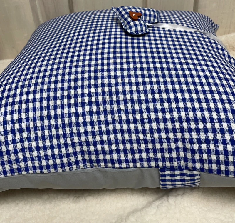 Landhausstil Kissenhülle * Kissenbezug * blau/weiß kariertes Dekokissen mit Herzanhänger