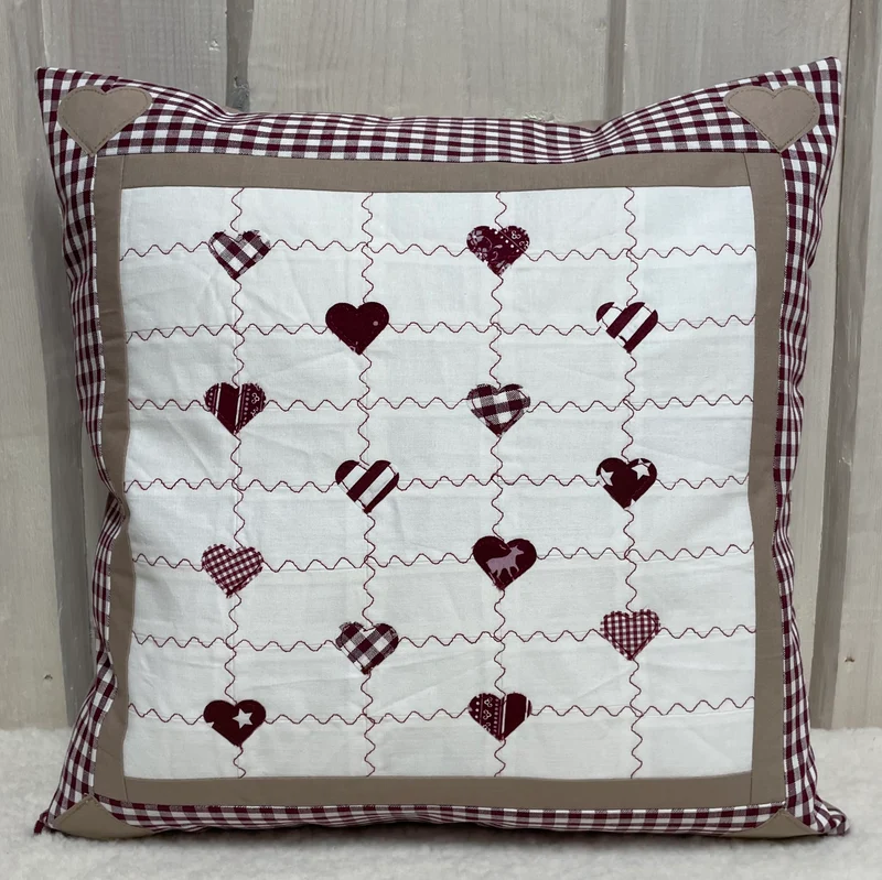 Patchwork Kissenhülle, Landhausstil Kissenbezug, dunkelrot /beige /weiß 40x40cm.