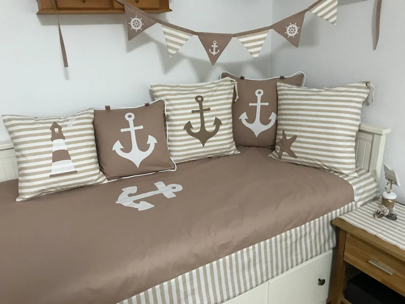 Maritime Patchwork Decke, Tagesdecke, Kinderdecke, Bettüberwurf 130cm x 200cm beige/weiß