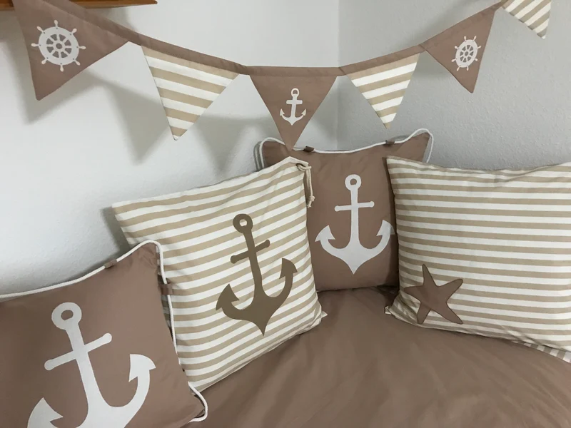 Maritime Patchwork Decke, Tagesdecke, Kinderdecke, Bettüberwurf 130cm x 200cm beige/weiß