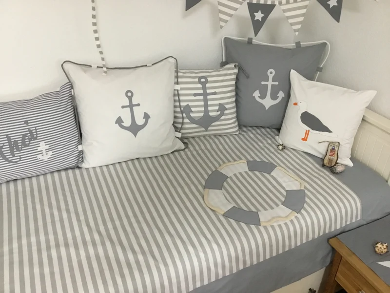 Maritime Patchwork Decke, Tagesdecke, Kinderdecke, Bettüberwurf 130cm x 200cm grau/weiß