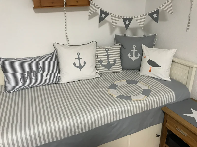Maritime Patchwork Decke, Tagesdecke, Kinderdecke, Bettüberwurf 130cm x 200cm grau/weiß