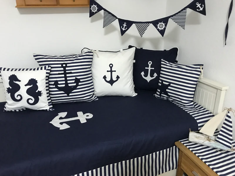 Maritime Patchwork Decke, Tagesdecke, Kinderdecke, Bettüberwurf 130cm x 200cm blau/weiß gestreift