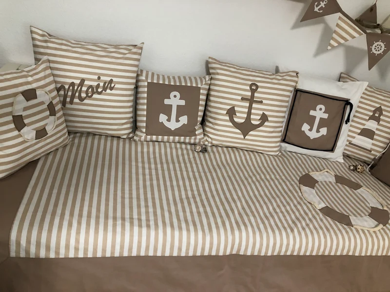 Maritime Patchwork Decke, Tagesdecke, Kinderdecke, Bettüberwurf 130cm x 200cm beige /weiß gestreift