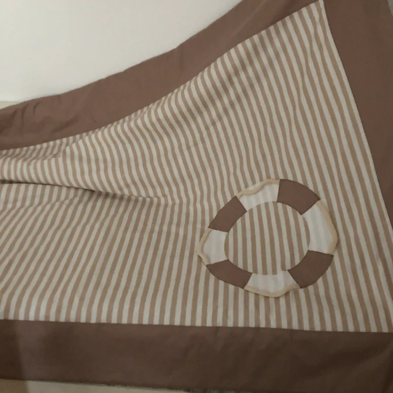 Maritime Patchwork Decke, Tagesdecke, Kinderdecke, Bettüberwurf 130cm x 200cm beige /weiß gestreift
