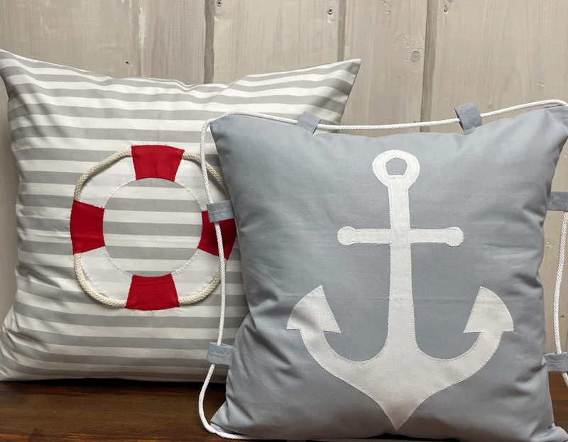 Maritime Kissenhülle, Landhausstil Deko Kissenbezug, Rettungsring grau/weiß/rot gestreift