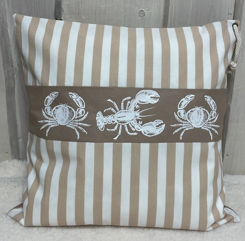 Maritime Kissenhülle, Landhausstil Dekokissen * Krebse * beige/weiß