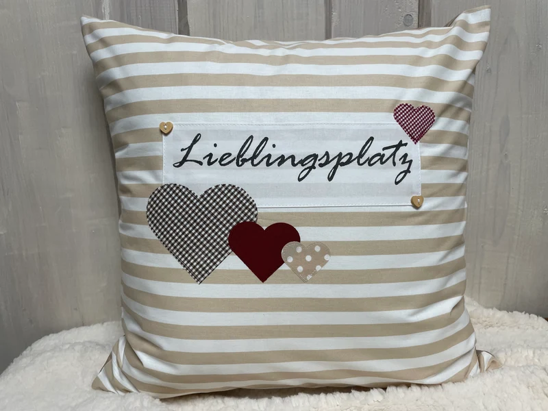 Landhausstil Kissenhülle, Kissenbezug, Dekokissen Lieblingsplatz, beige/weiß gestreift