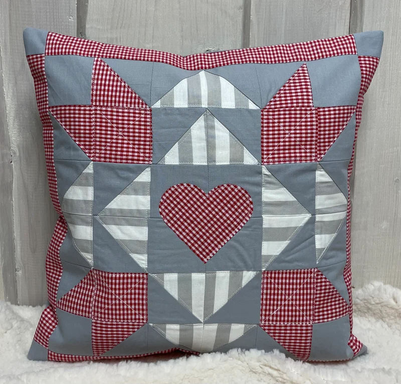 Patchwork Kissenhülle, Landhausstil Kissenbezug, rot/grau 40x40cm.