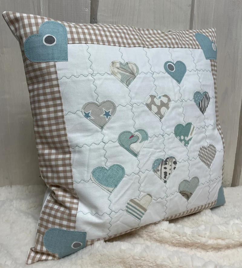 Patchwork Kissenhülle, Landhausstil Kissenbezug, mint/beige/weiß 40x40cm.
