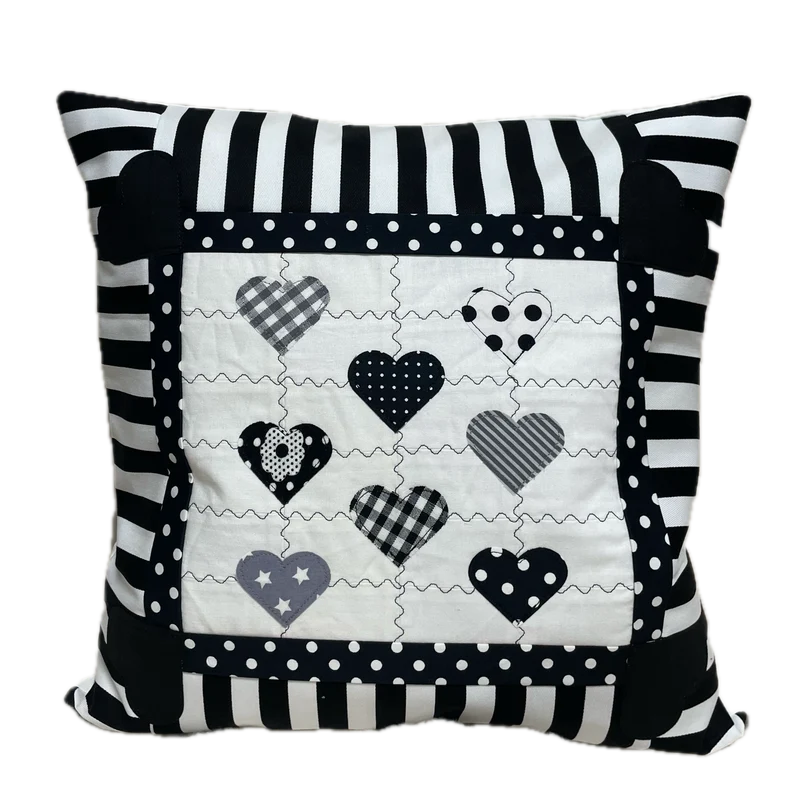 Patchwork Kissenhülle, Landhausstil Kissenbezug, schwarz/weiß 40x40cm.