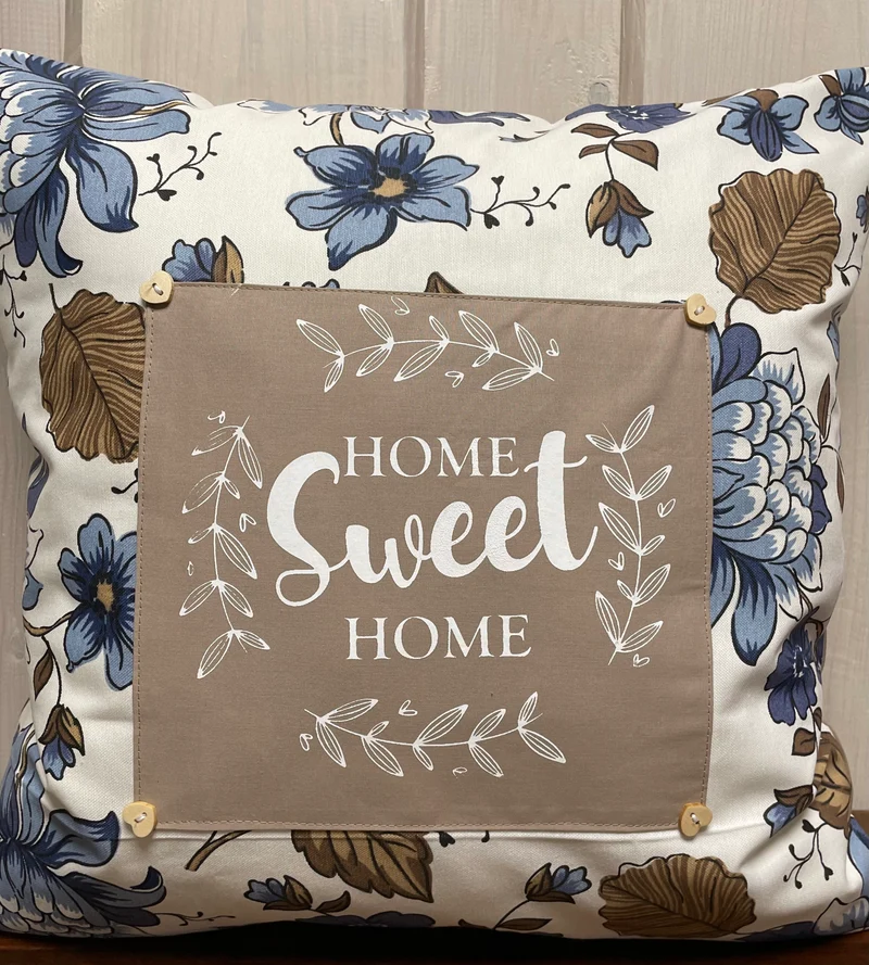 Landhausstil Kissenhülle * Kissenbezug * Dekokissen „ Home Sweet Home „ beige/blau geblumt