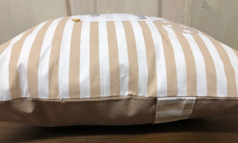Landhausstil Kissenhülle * Kissenbezug * Dekokissen „ Schön hier „ beige/weiß gestreift