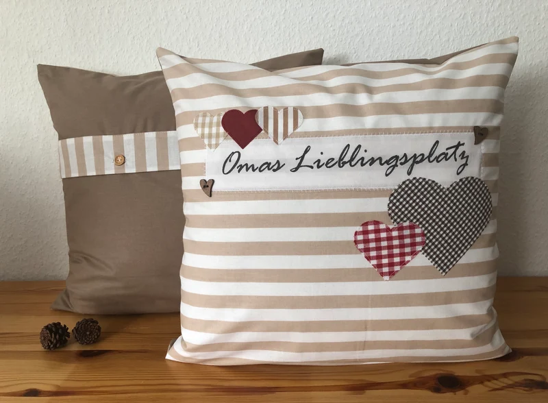 Landhausstil Kissenhülle * Kissenbezug * Dekokissen beige/weiß * Omas Lieblingsplatz *beige/weiß