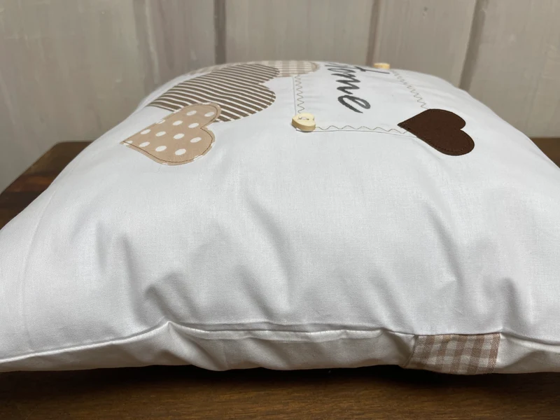 Landhausstil Kissenhülle * Kissenbezug * Dekokissen * Home * weiß/beige mit Herzen