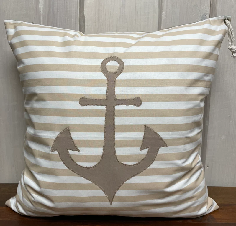 Maritime Kissenhülle, Landhausstil Dekokissen *Anker* beige/weiß gestreift