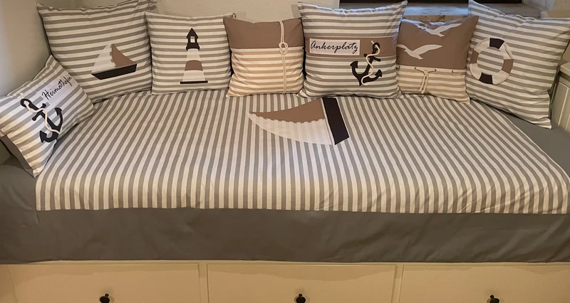 1x Maritime Patchwork Decke, Tagesdecke, Kinderdecke, Bettüberwurf 130cm x 200cm grau/weiß