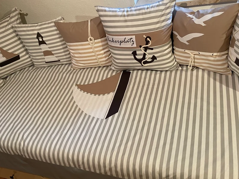 1x Maritime Patchwork Decke, Tagesdecke, Kinderdecke, Bettüberwurf 130cm x 200cm grau/weiß
