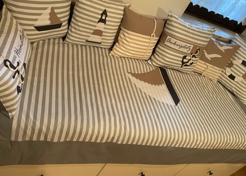 1x Maritime Patchwork Decke, Tagesdecke, Kinderdecke, Bettüberwurf 130cm x 200cm grau/weiß