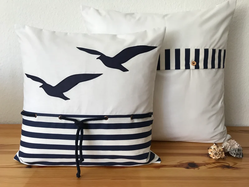 1x Maritime Kissenhülle, Kissenbezug, Landhausstil Kissen, Dekokissen Möwen weiß