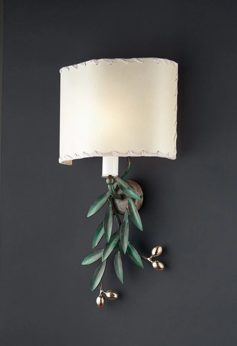 Casa Padrino Luxus Wandleuchte Messing Poliert B. 29 x H. 49 cm - Handgefertigte Wandleuchte aus Schmiedeeisen mit Olivenzweigen - Luxus Kollektion - Edel & Prunkvoll