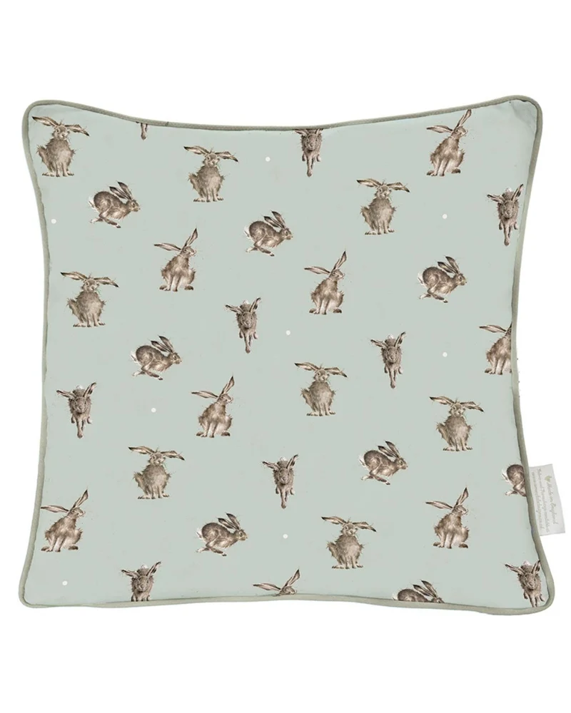 Hasen Kissen "Into the Wild 60x60" von Wrendale Designs