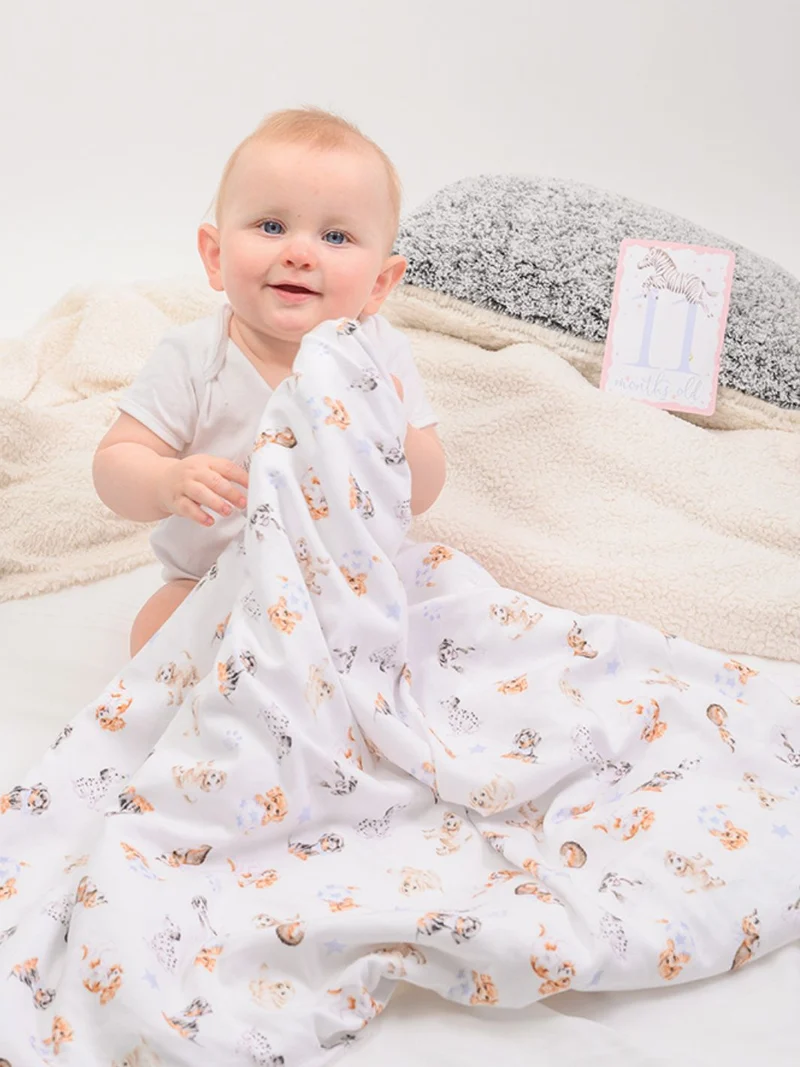 Babydecke Hunde-Motiv "Little Paws" von Wrendale Designs