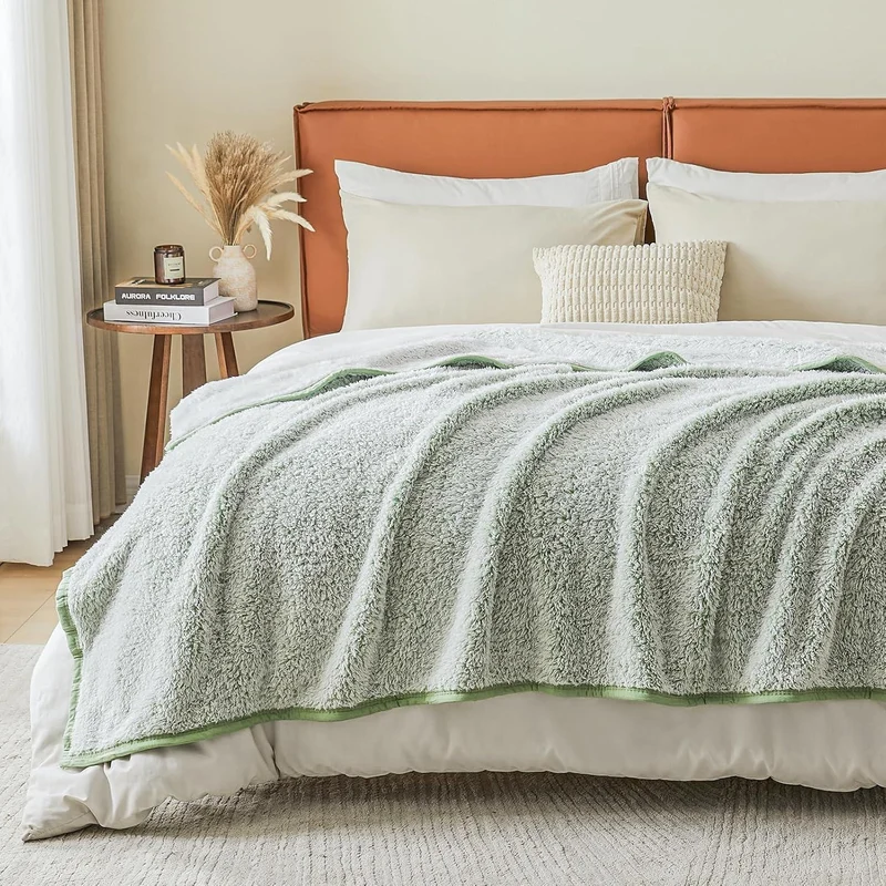 Sherpa Decke Queen Salbei – Kuschelig warm & weich