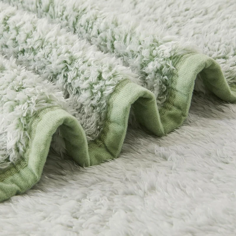 Sherpa Decke Queen Salbei – Kuschelig warm & weich